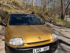 Renault Clio halvkombi 1,4 -99