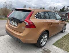 Volvo V60 D5 AWD Geartronic...