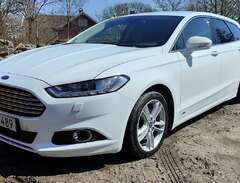 Ford Mondeo AWD !!!