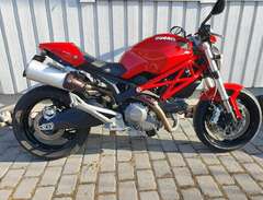 Ducati Monster 696, abs