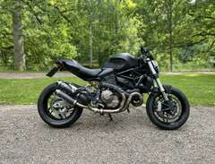 Ducati Monster 821 - Dark -...