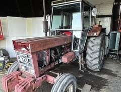 IH 844 Traktor
