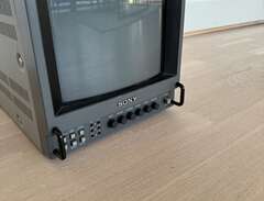 Sony 9" PVM Monitor - Trini...