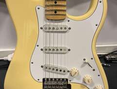 Fender Yngwie Malmsteen Str...