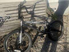 BMX trickcykel grå