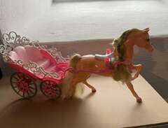 Barbie häst och vagn
