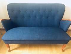 Antik soffa i suveränt skick!