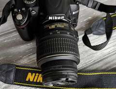 Digitalkamera  Nikon D3000...