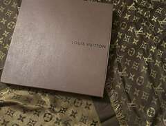Louis Vuitton sjal