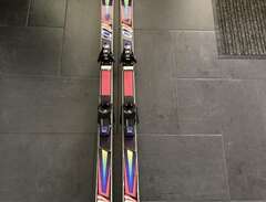 Gamla slalomskidor 195 cm