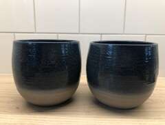 2st krukor i blå/grå keramik