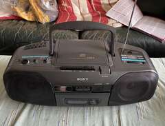 Sony  CD - Radio - Cassette...