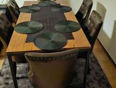 Matbord bord och 6 Stolar