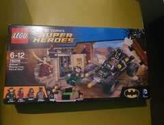 Lego Batman 76056