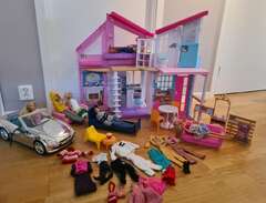 Barbiehus med tillbehör
