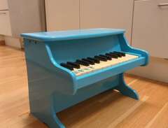 Piano barn