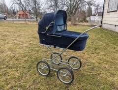 Brio barnvagn från 84.