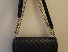 Chanel Boy bag Caviar leather