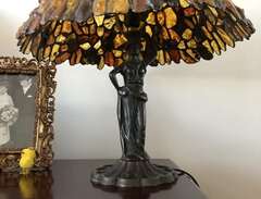 Tiffany liknande lampa