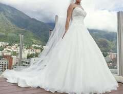 Brudklänning Pronovias