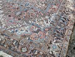 Orientalisk antik matta stor