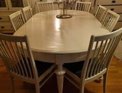 Vardagsrums bord + 8 stolar