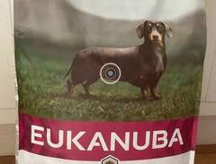 Eukanuba Weight Control Hun...