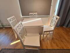 Köksbord + 4 stolar