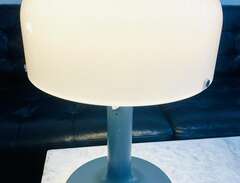 knubbling bordslampa