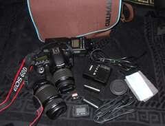 Canon EOS 60D med två objek...