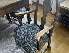 Antika rustika stolar i bjö...