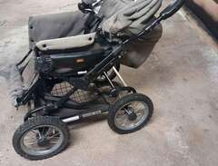 Brio barnvagn inklusive lig...