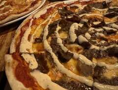 Pizzeria/Kolgrill restaurang