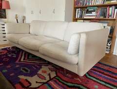 Beige/vit soffa