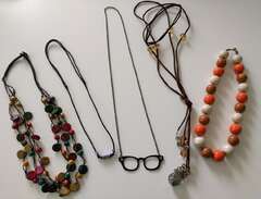 Olika kedja/Various necklaces