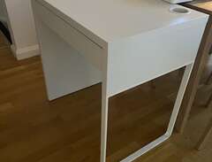 Skrivbord Micke från Ikea