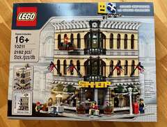LEGO 10211 Grand Emporium -...