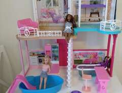 Barbie estate house och Sch...