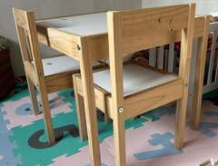 Ikea bord med stolar + ett Kök