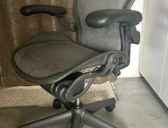 Aeron Chair Heman Miller Ny...