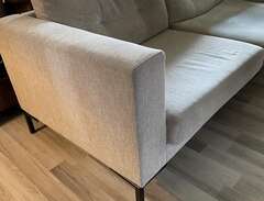 Bortskänkes soffa