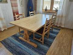 Köksbord med 6 stolar
