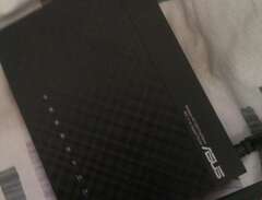 Asus router i bra skick (Of...
