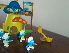 Smurf house and 6 characters
