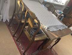 matsalsbord + stolar