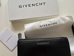 Givenchy Paris Pandora plån...