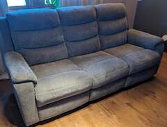 Soffa med el-recliner