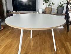 HAY Loop Stand Round Table