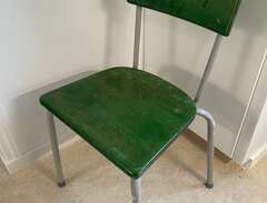 6 gröna stolar