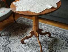 Antikt bord i Carl Larsson...